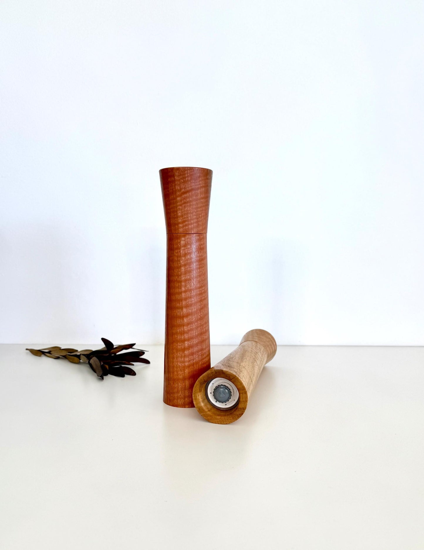 Pepper Grinder, Wood, Pepper Mill, Salt and Pepper mill resin set, Australian wood, Ceramic grinder, crushgrind