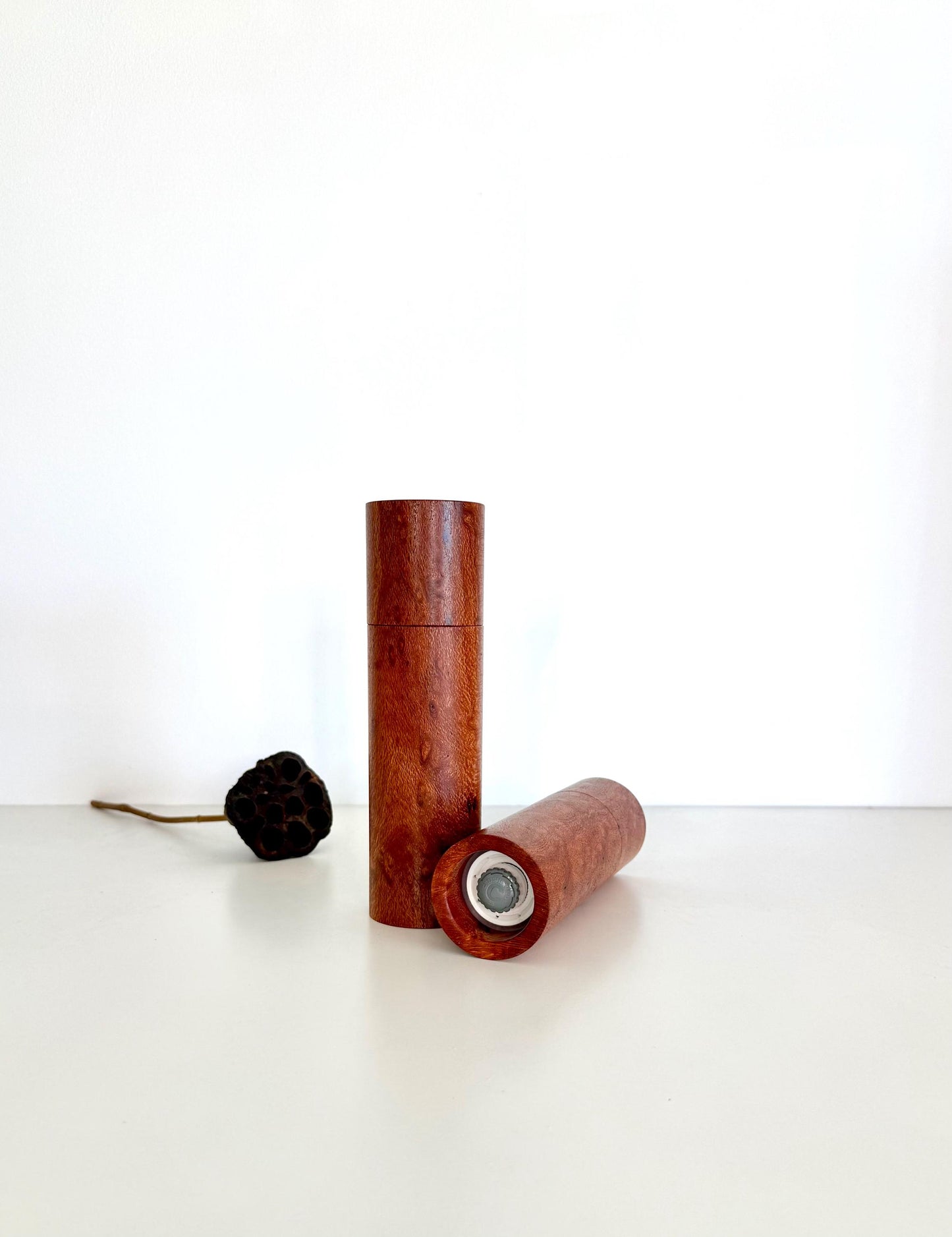 Birdseye Banksia Pepper Grinder Set, Modern Ceramic Salt Mill