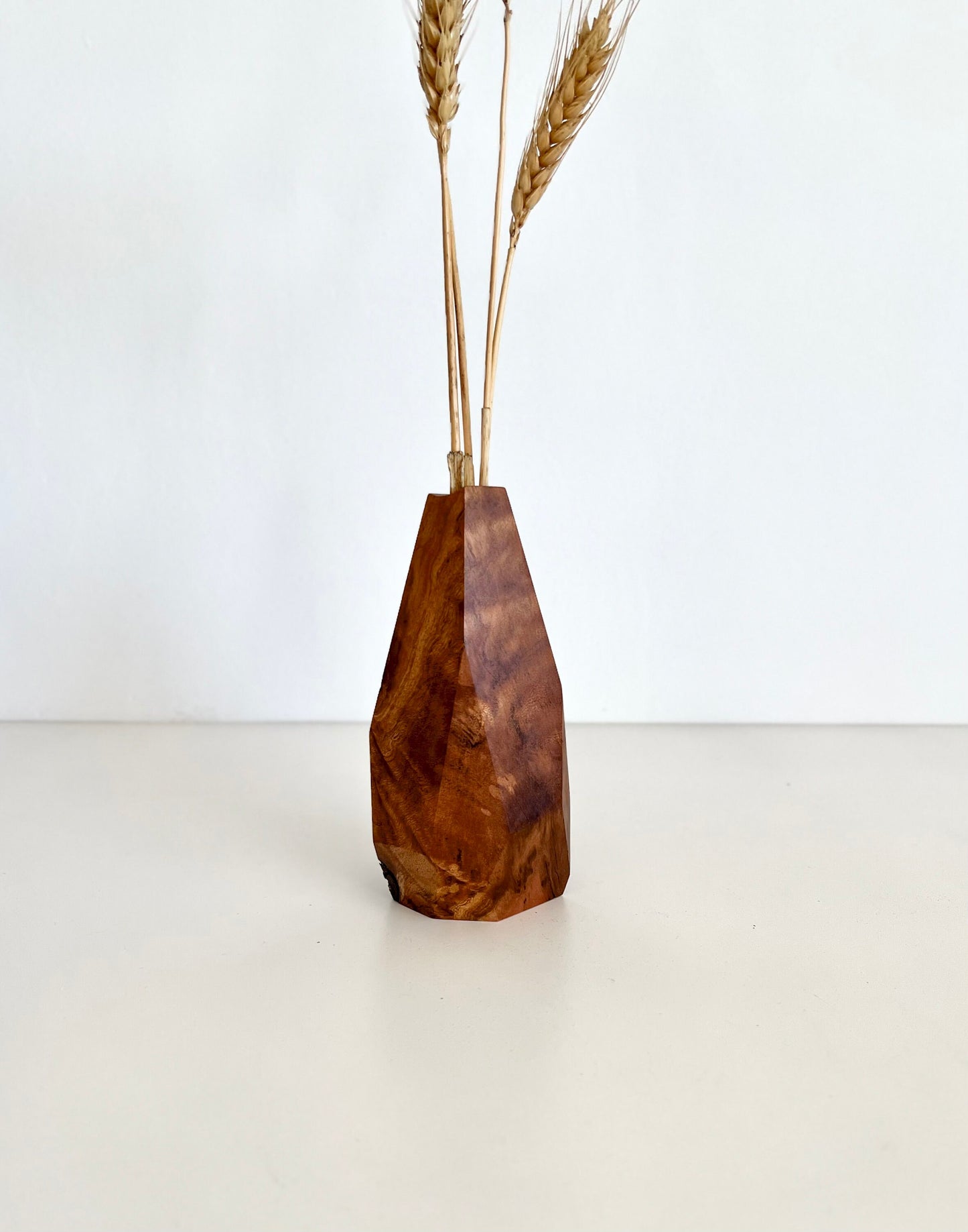 Wooden Vase, Flower bud vase, Housewarming gift, Stick vase, Dried flowers, Gift for her, Table centrepiece, Birthday gift, Modern vase