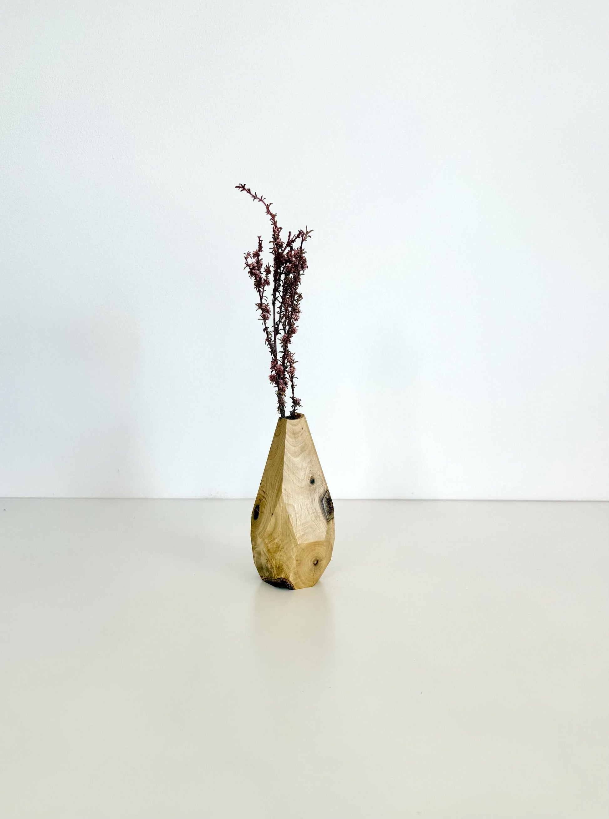 Wooden Vase, Flower bud vase, Housewarming gift, Stick vase, Dried flowers, Gift for her, Table centerpiece, Mother's day gift, Modern vase.