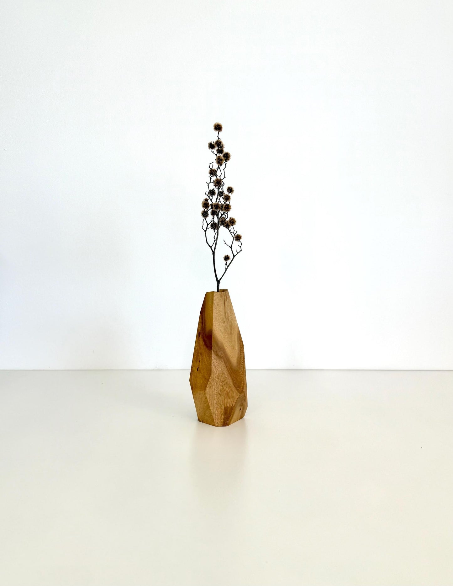 Wooden Vase, Flower bud vase, Housewarming gift, Stick vase, Dried flowers, Gift for her, Table centerpiece, Mother's day gift, Modern vase.
