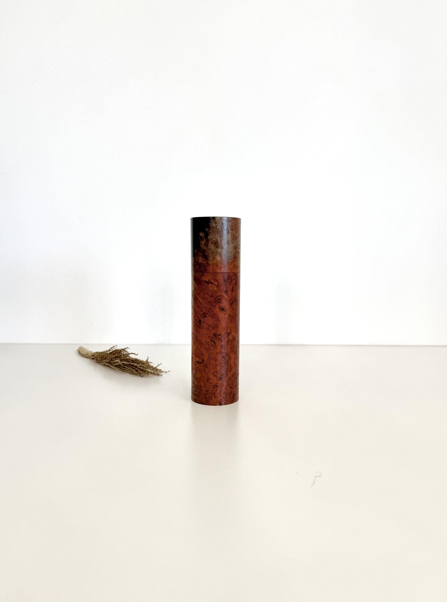 Handcrafted Burl/Resin Pepper Grinder: Modern Wood Salt Mill
