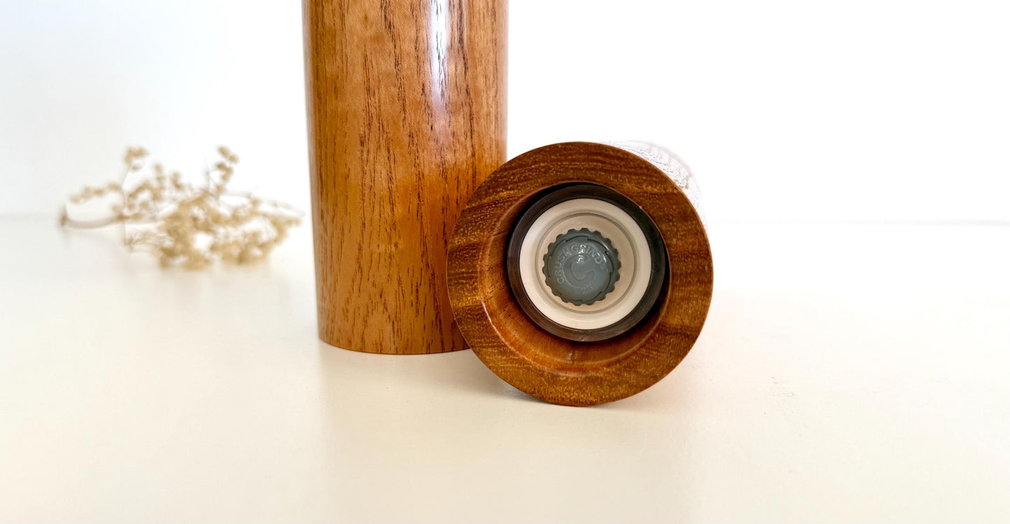 Cape Lilac Pepper Grinder Set, Modern Ceramic Salt Mill