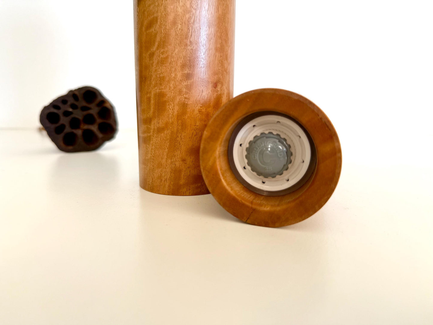 Curly Jarrah Pepper Grinder Set, Modern Ceramic Salt Mill