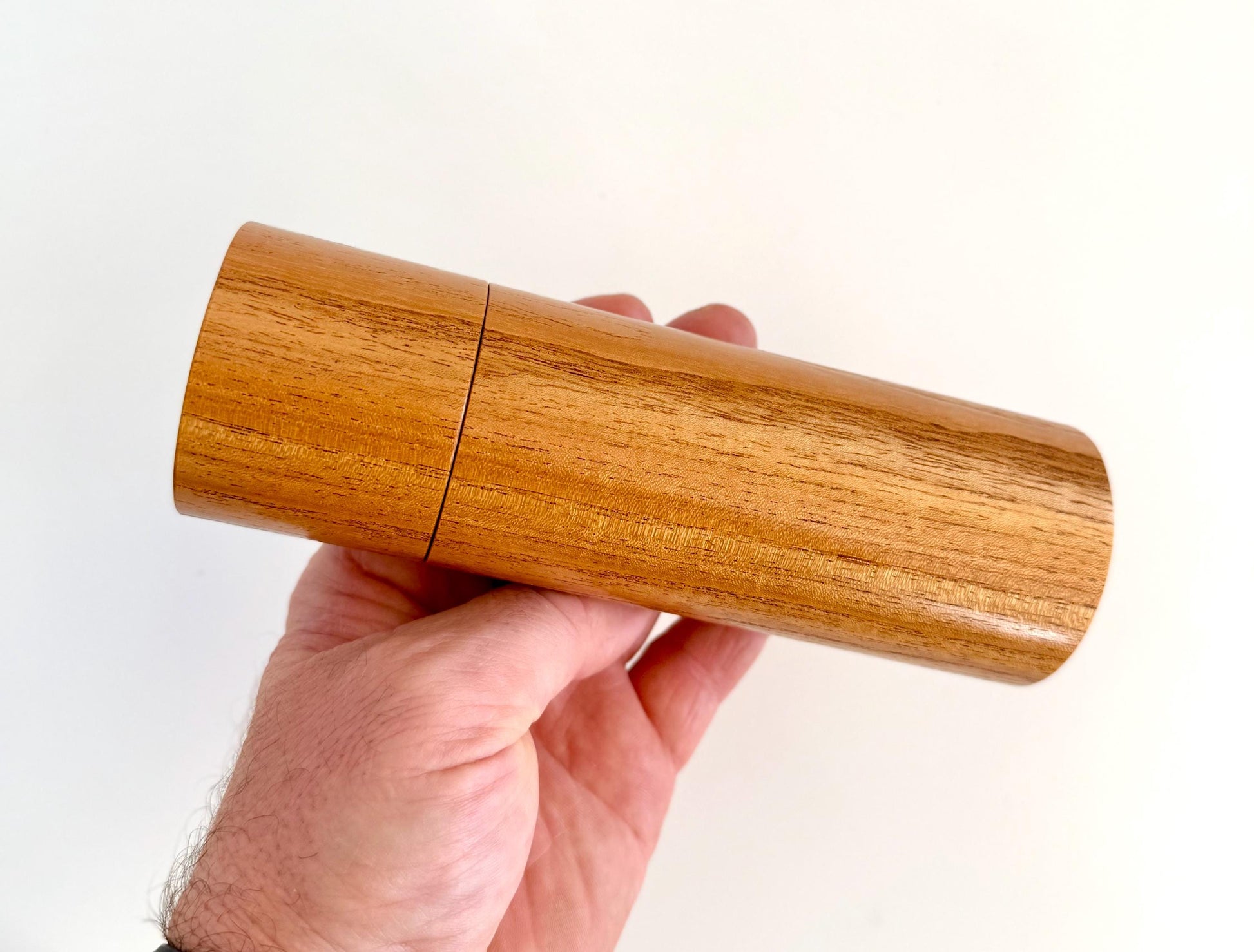 Cape Lilac Pepper Grinder Set, Modern Ceramic Salt Mill